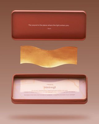 Zissa Starter Kit tin, open with sheets inside